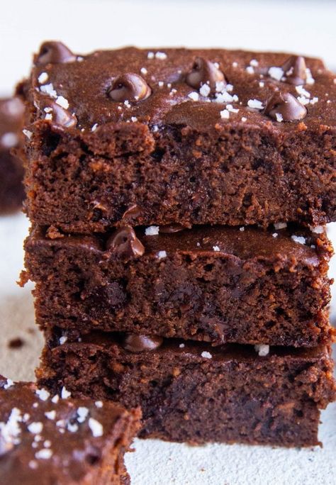 Sweet Potato Brownie Batter, Healthy Brownies With Sweet Potato, Healthy Brownie Recipe Sweet Potatoe, Sweet Potatoe Brownie Healthy Vegan, Healthy Sweet Potato Brownie Recipe, Sweet Potato Vegan Brownies, Gluten Free Sweet Potato Brownies, Sweet Potato Banana Brownies, Fudgy Sweet Potato Brownies