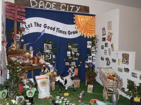 County Fair Booth Ideas 4h, Ffa Fair Booth Ideas, Ffa Activities Middle School, Agriscience Fair Projects Ffa, Ffa Chapter Activity Ideas, 4h Fair, 4h Fair Memes, 4 H Club, Health Fair