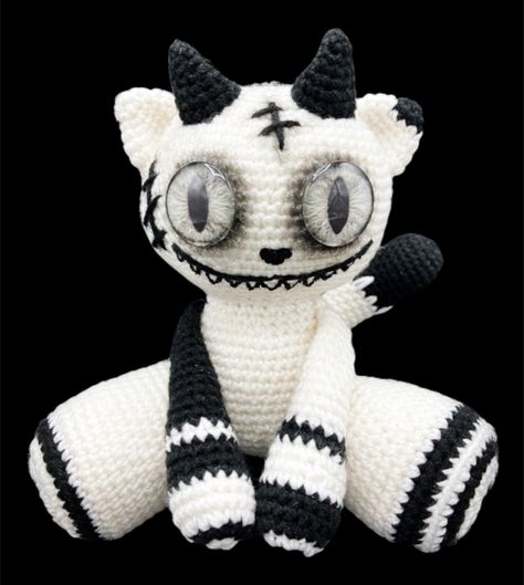 Amigurumi crochet pattern Gothic Crochet Amigurumi, Tim Burton Crochet Pattern Free, Scary Amigurumi, Cursed Crochet, Creepy Cute Crochet, Pusheen Stuffed Animal, Creepy Stuffed Animals, Evil Cat, Knitting Machine Patterns