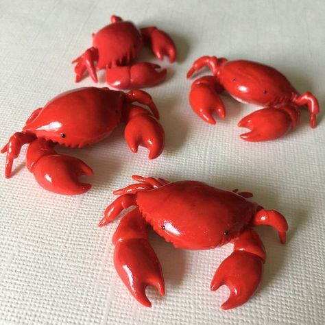 Clay Crab, Crab Sculpture, Sea Ceramics, Whimsical Sculpture, Crab Ornament, Mini Cows, Clay Magnets, Pottery Painting Designs, The Crab