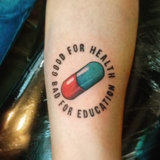 Akira Tatoos, Akira Tattoo Design, Akira Pill Tattoo, Education Tattoo, Akira Tattoo, Cowboy Tattoos, Tarot Tattoo, Geek Tattoo, Doodle Tattoo