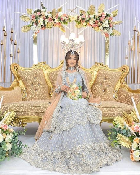 Hazera on Instagram Wedding Look Makeup, Bride Bengali, Baby Blue Wedding Dresses, Nikah Outfit, Muslimah Wedding Dress, Nikah Dress, Walima Dress, Desi Wedding Dresses, Nikkah Dress