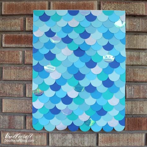 Crafts To Make and Sell - Mermaid Fish Scales Wall Art Backdrop - 75 MORE Easy DIY Ideas for Cheap Things To Sell on Etsy, Online and for Craft Fairs. Make Money with These Homemade Crafts for Teens, Kids, Christmas, Summer, Mother’s Day Gifts. http://diyjoy.com/crafts-to-make-and-sell-ideas Scales Tutorial, Scales Mermaid, Profitable Crafts, Mermaid Birthday Party Decorations, Art Backdrop, Mermaid Wall Art, Wall Art Diy, Mermaid Party Decorations, Mermaid Diy