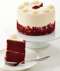 Bakery Red Velvet Cake, 18th Birthday Cake Ideas, Snickers Cupcakes, Pie Bakery, Velvet Cake Recipes, Red Cake, 18th Birthday Cake, Pecan Cake, Salty Cake