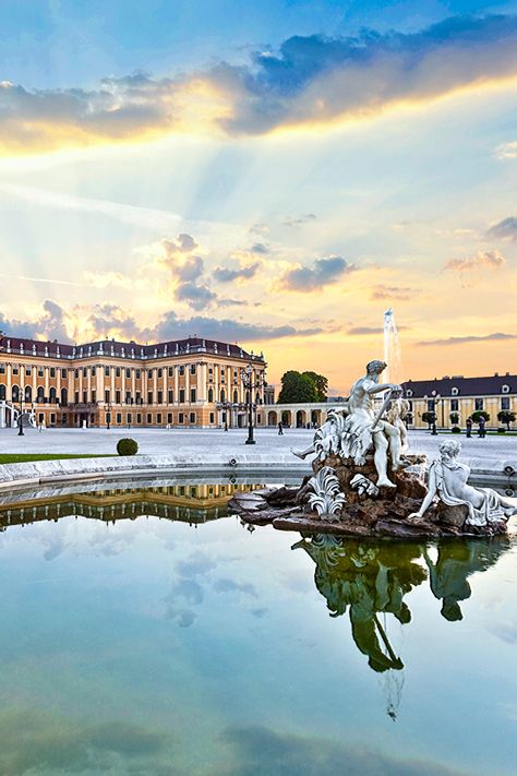 Schonnbrun Palace, Austrian Palace, Vienna In Spring, Austria Aesthetic, Schonbrunn Palace, European Palace, Danube River Cruise, Vienna Travel, Schönbrunn Palace