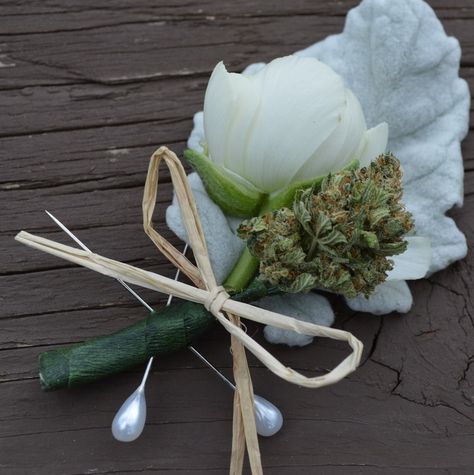 Devils Lettuce, Valentine Bouquet, Hippie Wedding, Future Wedding Plans, Future Wife, Dreamy Wedding, Wedding Planning Tips, Themed Wedding, Marry Me