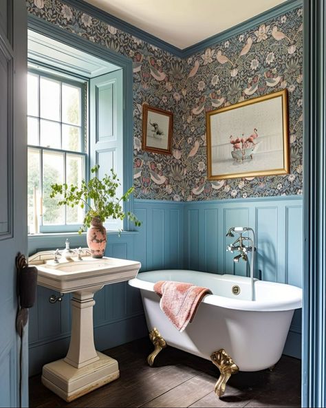 Irish Farmhouse, Granny Chic Decor, Wainscoting Bathroom, Instagram Bathroom, Shower Tiles, Corner Toilet, Modern Design Trends, Victorian Bathroom, Cottage Bathroom