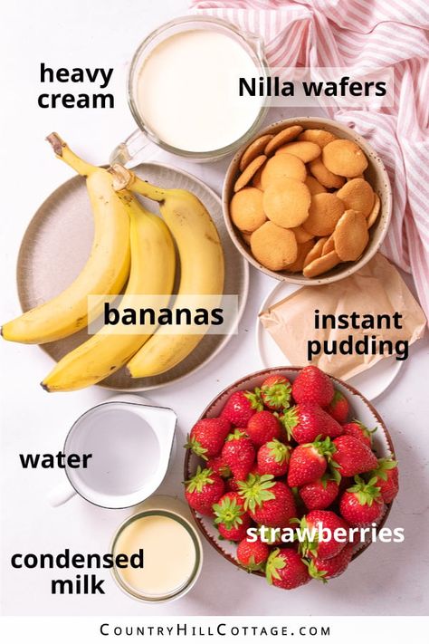 Banana Pudding Strawberries, Strawberry Banana Cheesecake Pudding Recipes, Banana And Strawberry Pudding, Strawberry Banana Pudding Recipes, Strawberry Cheesecake Banana Pudding, Vanilla Wafer Dessert, Strawberry Banana Pudding Recipe, Strawberry Banana Desserts, Strawberry Banana Pudding