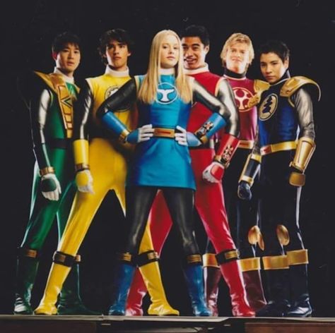 Ninja Storm Power Rangers, Storm And Silence, Green Power Ranger, Power Rangers Ninja Storm, Power Rangers Cosplay, Saban's Power Rangers, Power Ranger Birthday, Pink Power Rangers, Power Rangers Ninja