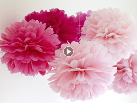 Pom Pom Decorations, Paper Pom Pom, Tissue Paper Crafts, Diy Pom Poms, Pom Pom Baby, Tissue Pom Poms, Tissue Paper Pom Poms, Paper Pom Poms, Paper Flowers Wedding