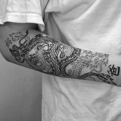 Dragon Tattoo Forearm, Japanese Forearm Tattoo, Japanese Hand Tattoos, Dragon Half, Arm Tats, Dragon Sleeve Tattoos, Graffiti Tattoo, Tattoo Inspiration Men, Black Ink Tattoos