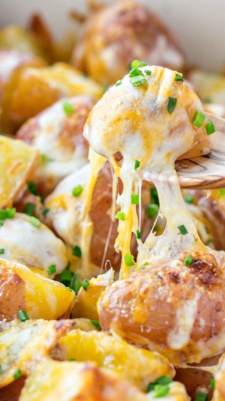 Cheesy Red Potatoes, Cheesy Ranch Potatoes, Cheesy Potatoes Recipe, Cheesy Ranch, Ranch Potatoes, Diy Easy Recipes, Potato Dishes, Red Potatoes, Side Recipes