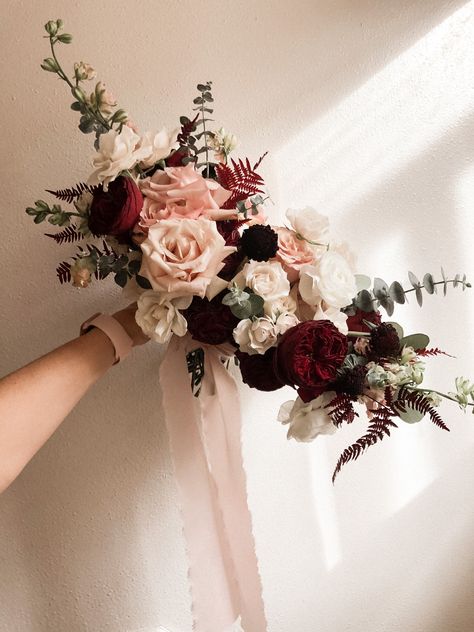 Moody Pink Wedding Flowers, Winter Wedding Flowers Burgundy, Moody Romantic Garden Wedding, Moody Fall Bridal Bouquet, Burgundy Eucalyptus Bouquet, Burgundy Pink Bouquet, Black Maroon And Pink Wedding, Burgundy Blush Wedding Flowers, Red Flowers For Wedding