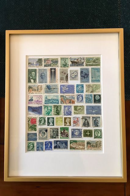 Northern California Style: Lake House Style- Cute idea from old stamp collector books. Framed Gallery Wall Art, Framed Postage Stamps, Stamp Collection Display Ideas, Framed Collage Art, Old Stamps Art Ideas, Postage Stamp Display, Stamp Collection Display, Framed Stamps, Lake House Style