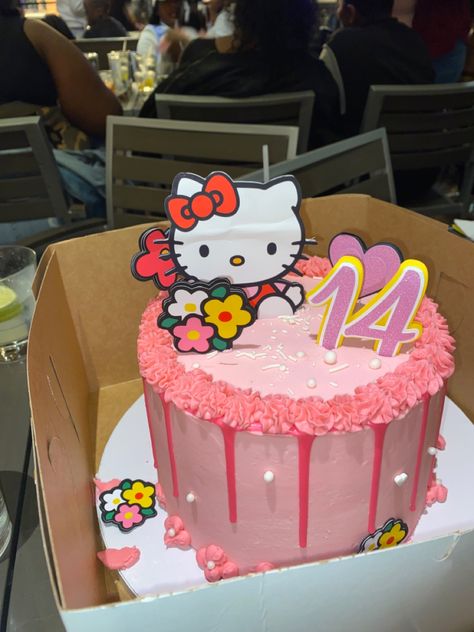 Hello Kitty 18th Birthday Cake, Sweet 16 Hello Kitty Cake, Hello Kitty 14th Birthday Cake, Hello Kitty Anniversary Cake, Bolo Da Hello Kitty, Simple Hello Kitty Cake Design, Hello Kitty Birthday Cake, 14th Birthday Cakes, Anime Cake