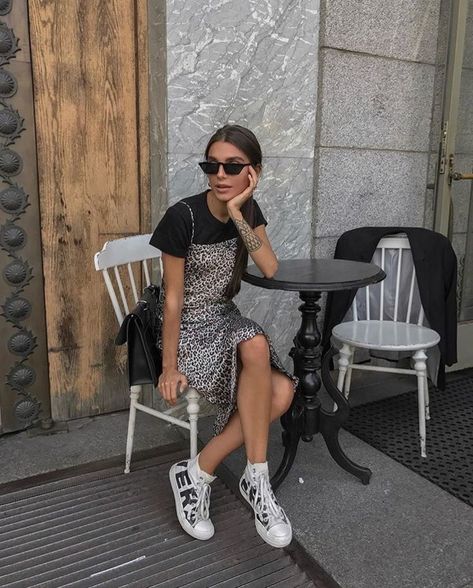 90s Grunge Style, Dress Leopard Print, Mode Grunge, Grunge Shirt, 90s Fashion Grunge, Dress Leopard, Estilo Grunge, Grunge Look, Street Style Summer