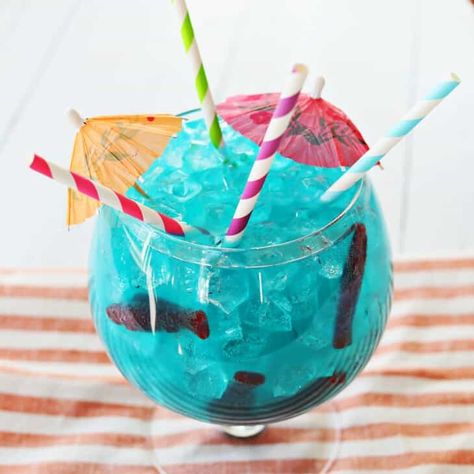 Fishbowl Cocktail - A Beautiful Mess Classic Punch Recipe, Fish Bowl Drink, Fishbowl Cocktail, Fishbowl Drink, Blue Hawaii Cocktail, Swedish Fish Candy, Bowl Cocktails, Blue Curacao Liqueur, Vodka Blue