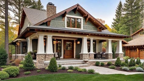 Classic Craftsman Style Homes Arts And Craftsman Homes, Craftsman Siding Exterior, Colorful Craftsman Exterior, Farmhouse Craftsman House Plans, Craftmans Style House Exterior Paint, Craftsmen Exteriors, Craftmans Style House, Mountain House Exteriors, Craftsman Style Homes Plans