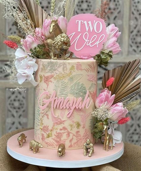 Two Year Old Birthday Cake, Two Wild Birthday Cake, Wild Birthday Cake, Two Wild Cakes, 1st Year Cake, Two Wild Birthday, Animal Birthday Cakes, Wild Birthday Party, Smash Cake Girl