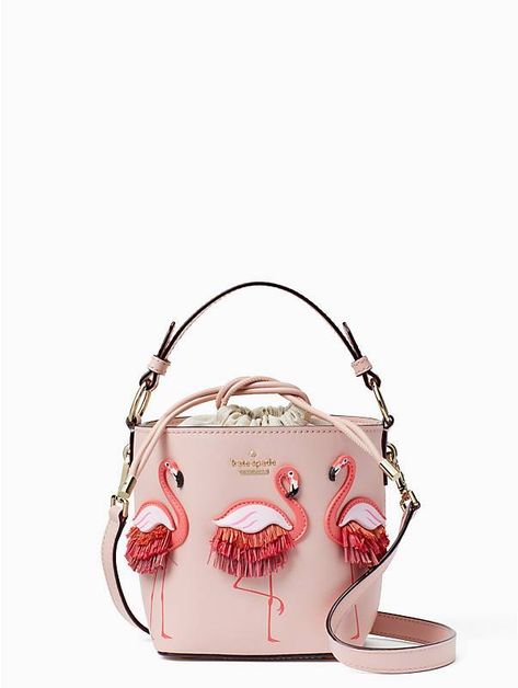 Gorgous Dresses, Valentino 2017, Kate Spade Flamingo, Flamingo Bag, Kate Spade Designer, Bucket Handbags, Best Purses, Cute Handbags, Minimalist Outfit