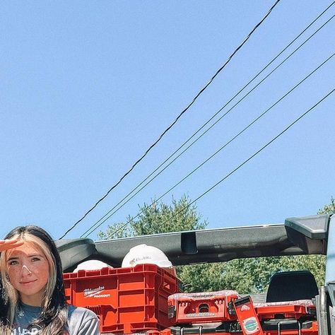 Lexi Abreu on Instagram: "@milwaukeetool x @bronco_world x @trollcoclothing . . . @shopmaxtool" Electrician Aesthetic, Female Electrician, Country Trucks, Quiet Life, Aesthetic Black, July 3, 2024 Vision, Black Aesthetic, Vision Board