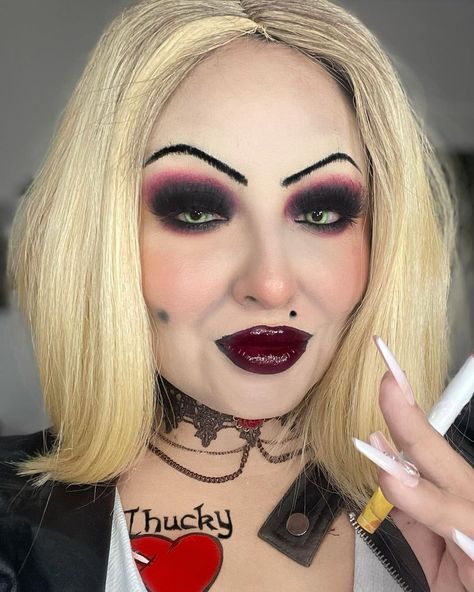 Barbie... eat your heart out! ❤ @makeupby_analiza created this Tiffany look using our Lockin' Lip Color in 'Rock Nonstop' and Gel Eyeliner in 'Midnight Black' Tiffany Ray Makeup, Tiffany Halloween Makeup, Tiffany Makeup, Tiffany Ray, Bride Of Chucky Costume, Chucky Bride, Tiffany Valentine, Makup Looks, Bride Costume