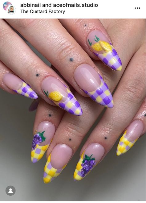 Nail Trends Spring, Spring Nails Simple, Nail Inspo Spring, Spring Nail Inspiration, Nail Nail Designs, Fruit Nail Designs, Fruit Nail Art, Retro Nails, Nail Looks