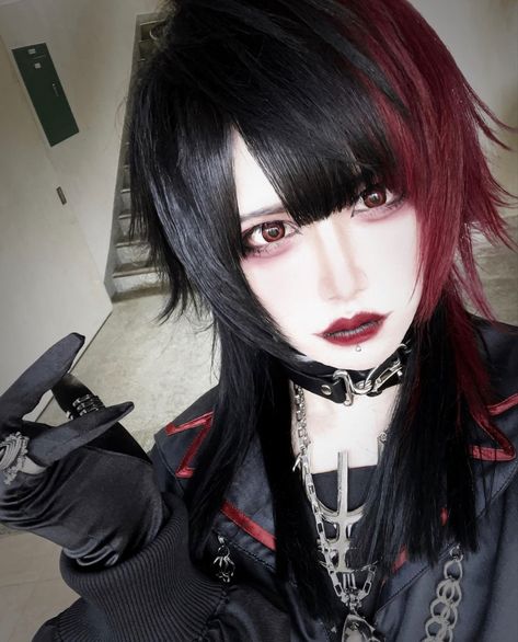 Visual Kei Makeup, Pretty Hair Cuts, Dyed Hair Inspiration, Hair Inspiration Short, Aesthetic People, Hair Reference, Dream Hair, Visual Kei, 그림 그리기