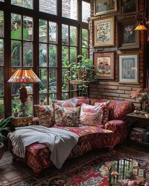 Shed Room, Backyard Outdoor Living, Living Decor Ideas, Eclectic Interior Design Vintage, Repurposed Decor, Eclectic Interior Design, Inside Decor, Outdoor Living Decor, Deco Boheme