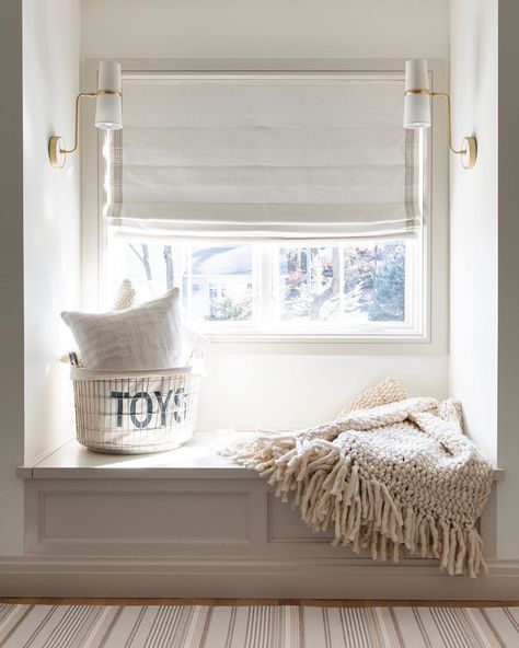 Reading Nook Window, Nook Makeover, Entry Nook, Reading Nook Closet, Storage For Toys, Reading Nook Ideas, Cozy Window Seat, Kids Bedroom Storage, Window Seat Design