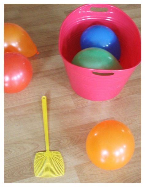 Balloon Tennis Indoor Gross Motor Activity Fly Swatter and Balloons Balloon Tennis, Sports Day Activities, Fun Rainy Day Activities, Olympic Crafts, Rainy Day Activities For Kids, Gross Motor Activity, Play Activity, Fly Swatter, Rainy Day Crafts