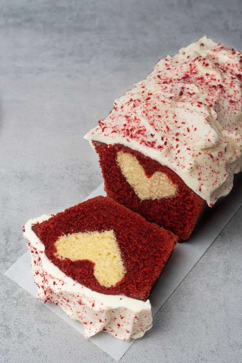 Heart Inside Cake, Red Velvet Pound Cake, Easy Red Velvet, Baking Contest, Inside Cake, Decorating Frosting, Red Velvet Cake Recipe, Valentines Baking, Loaf Cake Recipes