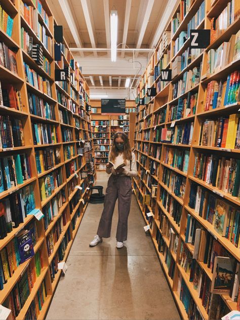 powell’s bookstore Stars Hollow Bookstore, Bookstore Photography, All Too Well Bookstore, Portland Oregon Bookstore, Powells Bookstore, Powell Bookstore Portland Oregon, Powell’s Bookstore, Sounds Like, Antique Shops