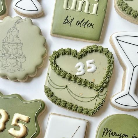 Danielle’s Delectables on Instagram: "A tini bit older 🫒 had the chance to squeeze this cookie bucket list theme in right before my leave started and I’m so happy with how they came out 😍🍸  #tinibitolder #martinicookies #cookiedecorating #atinibitolder #atinibitoldercookies" A Tiny Bit Older Cookies, 30th Bday Cookies, Tini Bit Older Bday Theme, Tini Birthday, Tini Bit Older Decor, Tini Party, Cookie Bucket, Birthday Cookies Decorated, Martini Birthday