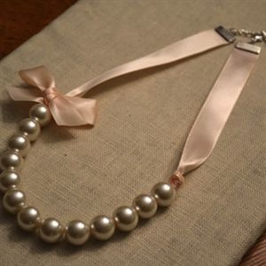 Anting Manik, Good Luck Necklace, Diy Collier, Ribbon Jewelry, Bridesmaid Pearls, Pearls Diy, Ribbon Necklace, Diamond Necklace Set, A Necklace