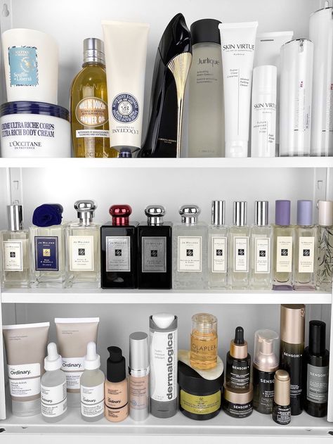 Best Jo Malone Perfumes #jomalone #beauty #perfume / @fromluxewithlove Shelfie Skincare, Louis Vuitton Wallet On Chain, Jo Malone Cologne, Jo Malone Fragrance, Jo Malone Perfume, Peony Blush Suede, Louis Vuitton Pink, Louis Vuitton Wallet Zippy, Signature Fragrance