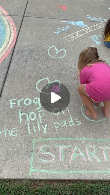 Chalk Hopscotch Obstacle Course, Side Walk Chalk Ideas Hop Scotch, Chalk Art Obstacle Course, Obstical Course Chalk, Chalk Sensory Path, Toddler Chalk Activities, Chalk Optical Course, Hop Scotch Ideas Sidewalk, Sidewalk Chalk Art Ideas For Kids