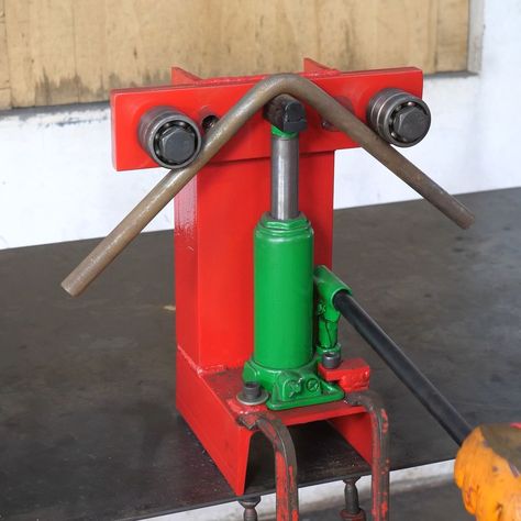 Diy Hydraulic Press, Diy Welding Tools, Metal Bender, Metal Shaping, Metal Fabrication Tools, Welding Tips, Metal Fab, Metal Bending Tools, Fabrication Tools