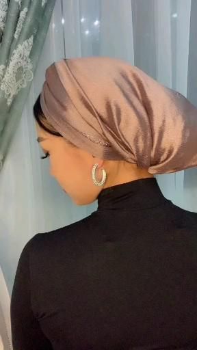 Stunning 💖 safe the video you'll need it 😍👌 | Hair scarf styles, Scarf hairstyles, Head scarf styles Smart Casual Outfit Women Evening Classy, Summer Turban Outfit, Stylish Head Wraps Hair Scarfs, Turban Style With Hair Out, Non Damaging Hairstyles Long Hair, How To Make Head Wraps For Women, How To Tie Head Tie, How To Tie Turban Head Scarfs, How To Tie A Hijab