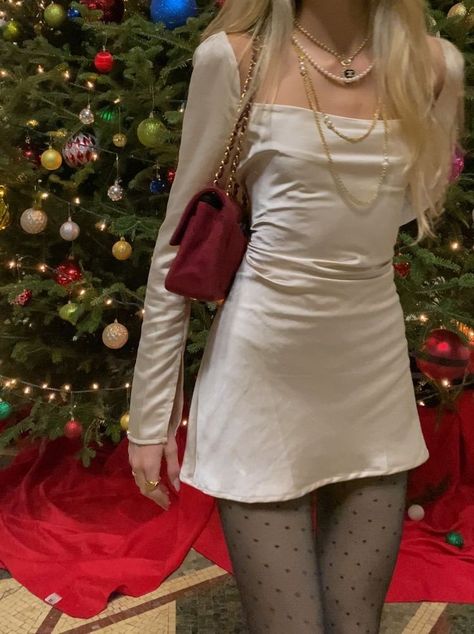 A Woman, Stockings, White Dress, Tights, Christmas Tree, Purse, Christmas, Red, White