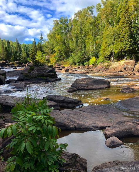 Beautiful Scenery | Hiking | Beaver Bay, MN  #nature #greenery #outdoors #beaverbay #mn #minnesota #landof10thousandlakes #hiking #travel Wilderness Garden, Minnesota Forest, Minnesota Aesthetic, Lake Of The Woods Minnesota, Minnesota Tattoo, Minnesota Funny, Things To Do In Minnesota, Kayaking Quotes, Scenery Mountain