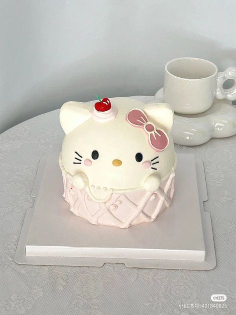 Gothic Birthday Cakes, Hello Kitty Birthday Theme, Hello Kitty Birthday Cake, Artist Cake, Kitty Cake, Elegant Birthday Cakes, 3d Cake, Hello Kitty Cake, Hello Kitty Birthday