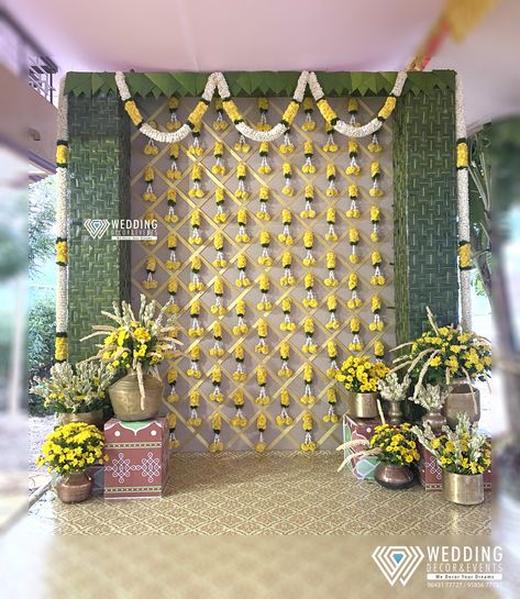 Tamil Engagement Decoration, Thamalapakulu Decoration, Annaprasana Backdrop, Pellikuturu Decoration At Home, South Indian Wedding Stage Decoration, Pellikuthuru Decoration At Home, Traditional Backdrop, Leaf Decor Wedding, Haldi Decoration