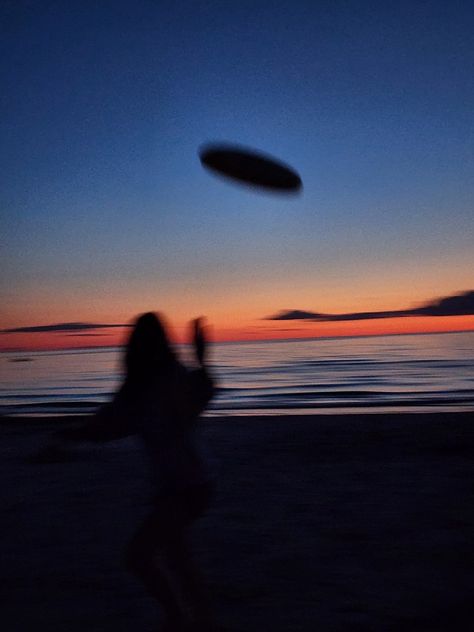 Ultimate Frisbee Aesthetic, Indie Beach Aesthetic, Frisbee Aesthetic, Blur Aesthetics, 7 11 Aesthetic, 11 Aesthetic, Indie Summer, Summer List, We Were Liars