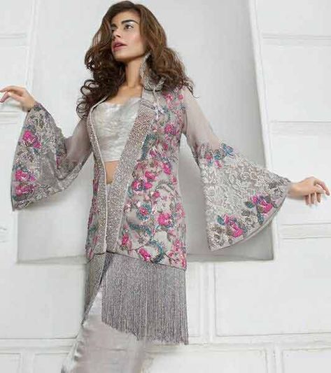 Fancy bell sleeve for Eid party Kebaya Muslim, Mode Kimono, Indian Bridal Lehenga, Kurti Neck, Dress Indian Style, فستان سهرة, Pakistani Dress Design, Pakistani Outfits, Indian Designer Wear