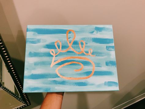 Insta: breannapottebaum ZETA TAU ALPHA CROWN CANVAS https://www.etsy.com/listing/555737813/sorority-zeta-circle-canvas?ref=hp_rf Zeta Canvas Ideas, Zeta Tau Alpha Painting, Zta Canvas Painting, Zeta Painting, Zeta Tau Alpha Canvas, Zta Canvas, Alpha Phi Canvas, Zeta Tau Alpha Crown, Big Little Canvas