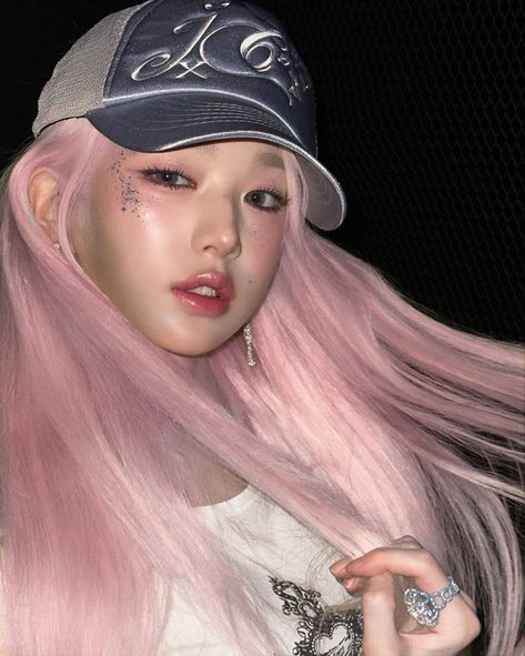 Candy Light Pink Wonyoung Light Pink Hair, I Kissed A Girl, Icons Kpop, Pink Candy, Photo Colour, Girls Generation, Face Claims, Pink Hair, Cute Icons