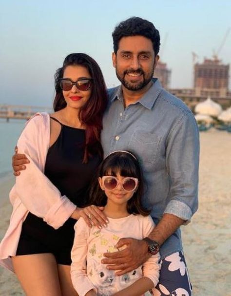 Aishwarya Abhishek, Bachchan Family, Aaradhya Bachchan, ऐश्वर्या राय, Abhishek Bachchan, Bollywood Pictures, Bollywood Couples, Aishwarya Rai Bachchan, Shah Rukh Khan