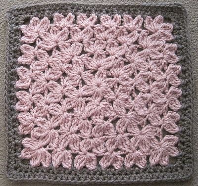 Interview with crochet designer, Julie Yeager Granny Square Haken, Popular Crochet, Crochet Geek, Crochet Blocks, Haken Baby, Crochet Square Patterns, Granny Squares Pattern, Crochet Motifs, Granny Square Crochet Pattern