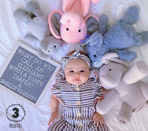 Baby Milestone Pictures, Elephant Puns, 1 Month Baby, Baby Milestones Pictures, Milestone Pictures, Newborn Baby Photoshoot, Baby Shoot, Animal Puns, Elephant Theme